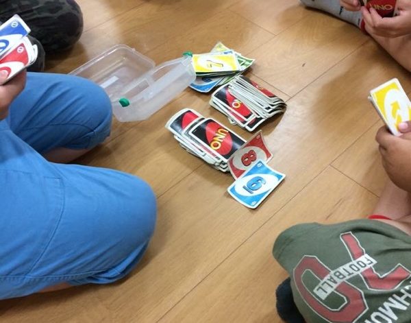 UNOで盛り上がる