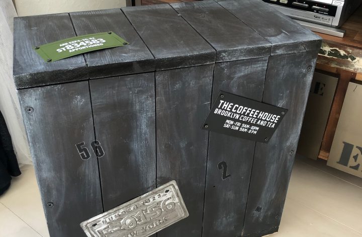 100円ショップ商品：ラクラクピタッと！キャスター