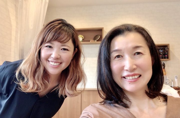 素敵な自宅ヘアサロンでカットカラー