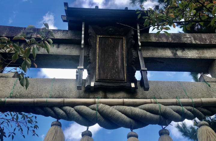 ご近所の神社へ