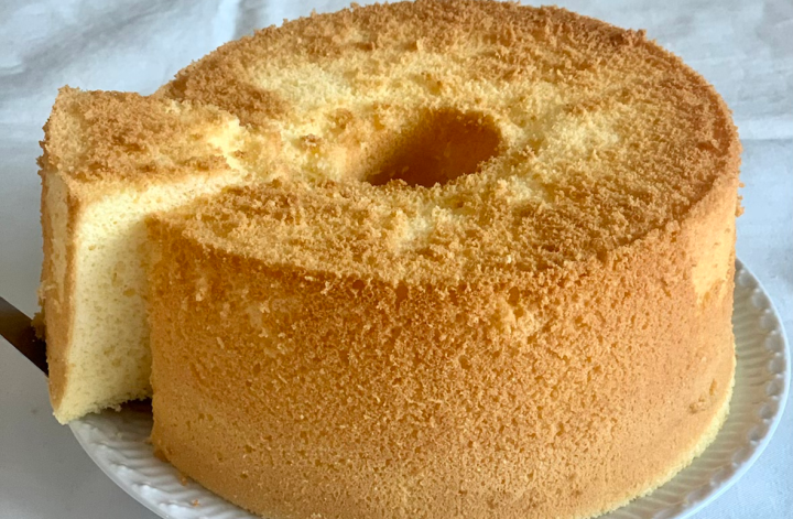 簡単ふわふわシフォンケーキ
withシナモンホイップ✨