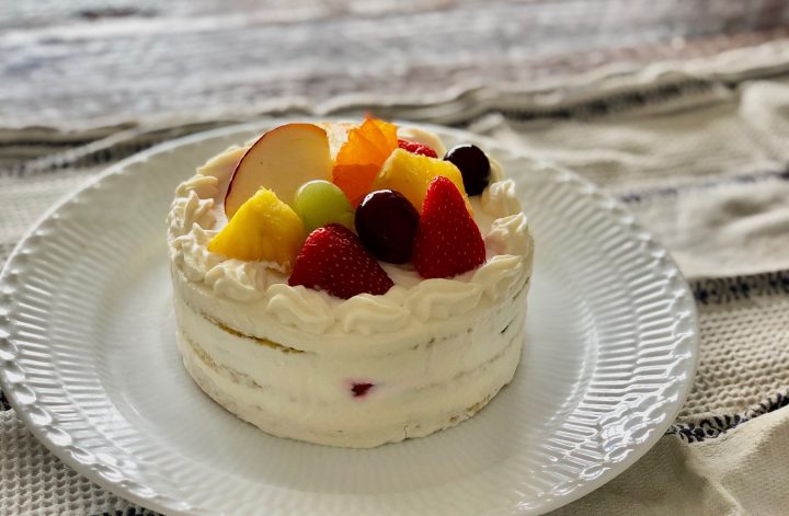 ケーキをワンホール一人で食べたいなぁ