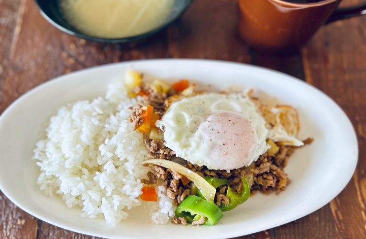 今日の昼ごはん🍳ガパオライス