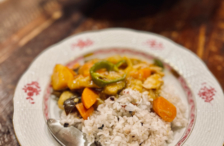 今夜はココナッツカレー