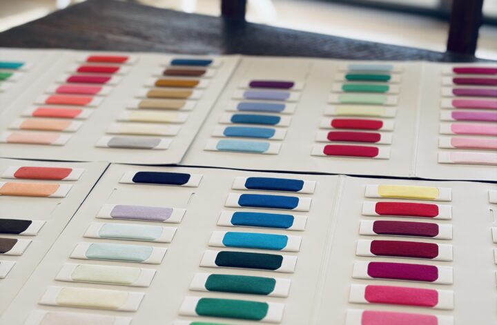 【パーソナルカラー診断】15年前の「正解」をまだ信じてる？50代から必要なのは、足すことより「削ぎ落とす」こと